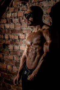 bodybuilder-fotos-im-studio-15