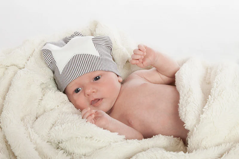 newborn-fotos-im-studio