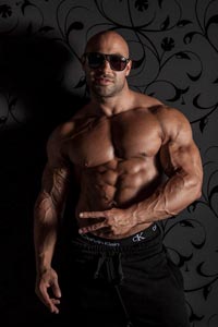 bodybuilder-fotos-im-studio-10