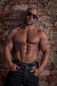 bodybuilder-fotos-im-studio-17